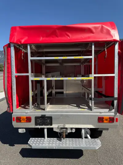 Renault Trafic V 49A 2.2 4x4 — Utilitaire robuste 4 roues motrices, très faible kilométrage — Miniatura 8
