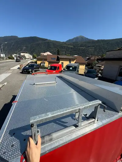 Renault Trafic V 49A 2.2 4x4 — Utilitaire robuste 4 roues motrices, très faible kilométrage — Miniatura 10