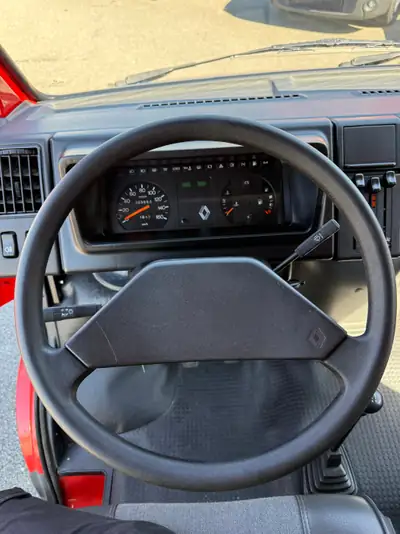 Renault Trafic V 49A 2.2 4x4 — Utilitaire robuste 4 roues motrices, très faible kilométrage — Miniatura 13