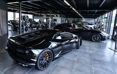 Ferrari 812 Superfast — Le coupé sport italien ultime, 796 ch de pure passion — Miniature 25