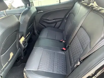 MG3 1.5 Hybrid Luxury — Compacte écologique et automatique, 17 000 km seulement — détail