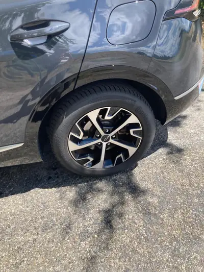 Kia Sportage 1.6 T-GDi Hybrid Style 2024 — SUV hybride performant, 28 000 km seulement — Heckansicht