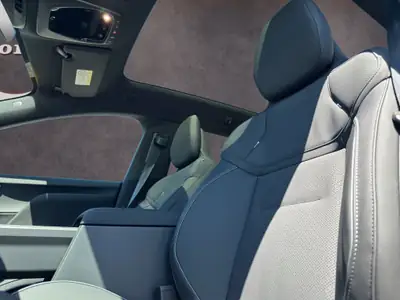 Volvo EX60 Twin Ultra AWD — SUV électrique haute performance, quasi neuf — Miniature 14