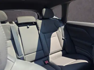 Volvo EX60 Twin Ultra AWD — SUV électrique haute performance, quasi neuf — Miniature 18