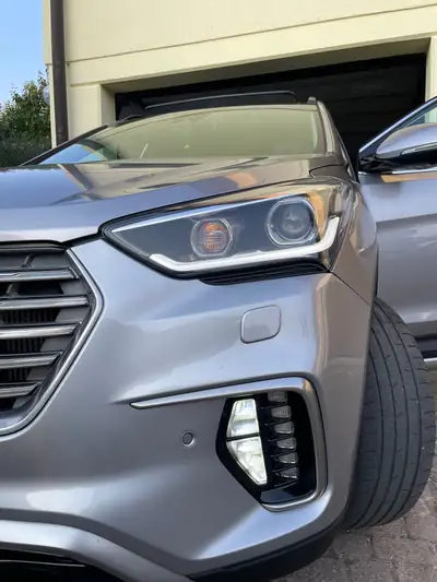 Hyundai Grand Santa Fe Vertex 4WD — 7 places, Diesel 200ch, Facelift 2017, Jantes d'origine incluses — interni