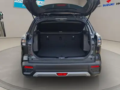 Suzuki S-Cross 1.4T Piz Sulai Top Hybrid 4x4 — SUV compact hybride, 20 km seulement — Miniature 12