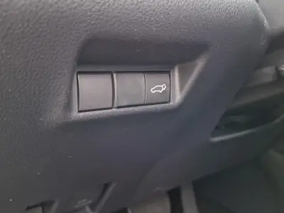 Suzuki Across 2.5 PHEV Compact Top 4x4 — SUV hybride rechargeable, 20 km seulement — Miniature 7