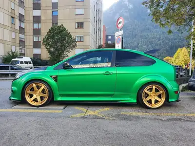 Ford Focus RS MK2 — Performance 305 ch, 3 portes, histoire sportive garantie — vista posteriore