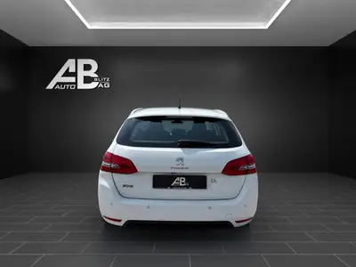 Peugeot 308 SW 1.5 BlueHDI Allure EAT8 — Break diesel efficient, fraîchement révisé — intérieur