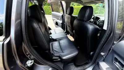 Citroën C-Crosser 2.2 HDi Exclusive — SUV 7 places robuste, diesel économe — Miniature 12