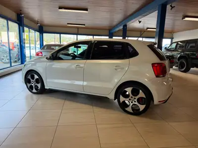 VW Polo 1.4 TSI GTI DSG — Sportive compacte avec turbo, boîte auto et 180 ch — dettaglio