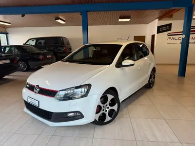VW Polo 1.4 TSI GTI DSG — Sportive compacte avec turbo, boîte auto et 180 ch — interni
