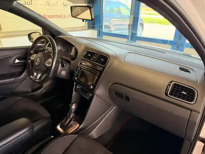 VW Polo 1.4 TSI GTI DSG — Sportive compacte avec turbo, boîte auto et 180 ch — Miniatura 17