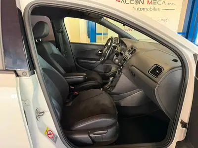 VW Polo 1.4 TSI GTI DSG — Sportive compacte avec turbo, boîte auto et 180 ch — Miniatura 18