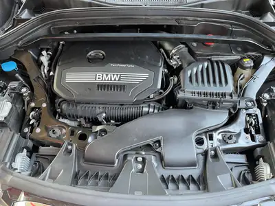 BMW X1 M-Sport xDrive — Compact premium tout-terrain, équipement complet 2018 — cruscotto
