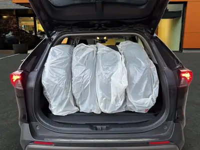 Toyota RAV4 2.5 HEV Premium 2021 — Hybride performant, 93'900 km, traction intégrale — Miniature 15
