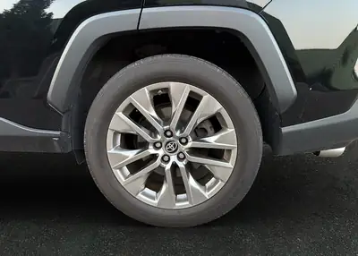 Toyota RAV4 2.5 HEV Premium 2021 — Hybride performant, 93'900 km, traction intégrale — Miniature 16