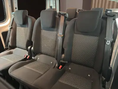 Ford Transit Custom 320 L1H1 — Fourgon utilitaire spacieux, moteur diesel fiable — Miniature 9