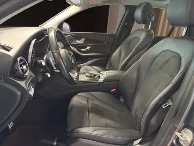 Mercedes-Benz GLC 250 AMG Line 4Matic — SUV premium, 4 roues motrices, entretien garanti — Miniature 7