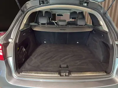 Mercedes-Benz GLC 250 AMG Line 4Matic — SUV premium, 4 roues motrices, entretien garanti — Miniature 11