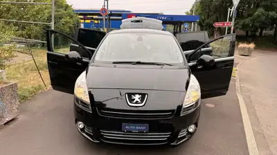 Peugeot 5008 1.6 16V — Monospace 7 places fiable, entretien maîtrisé — Miniature 11