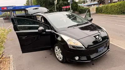 Peugeot 5008 1.6 16V — Monospace 7 places fiable, entretien maîtrisé — Miniature 13