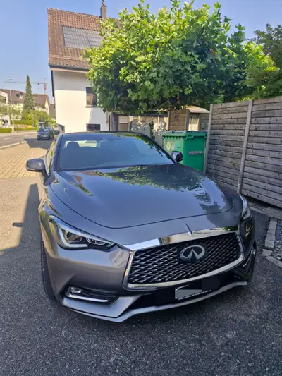 INFINITI Q60 2.0T S Sport Tech — Coupé sportif élégant, transmission automatique, 117 000 km — Außenansicht