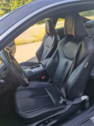 INFINITI Q60 2.0T S Sport Tech — Coupé sportif élégant, transmission automatique, 117 000 km — Heckansicht