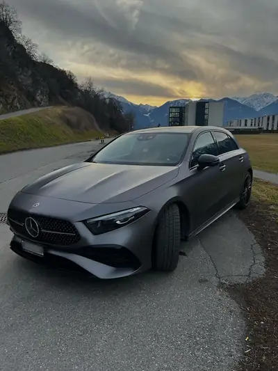 Mercedes-Benz Classe A 250 AMG Line 4Matic — Break sportif, 224 ch et transmission intégrale — Heckansicht