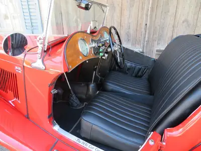 MG TC 1949 — Cabriolet britannique iconique, seulement 15'150 km — dashboard
