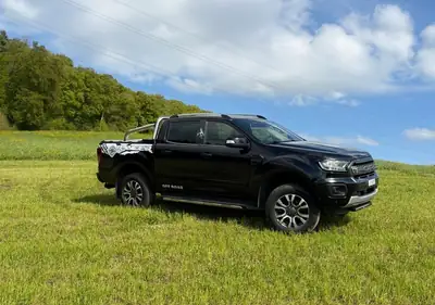 Ford Ranger 2.0 EcoBlue 4x4 Wildtrak — Pick-up robuste, diesel performant, kilométrage maîtrisé — vue extérieure