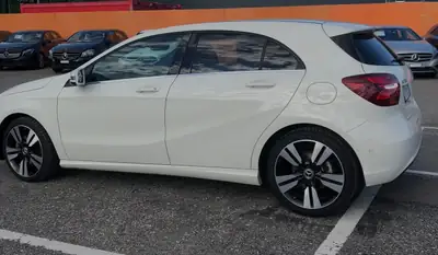Mercedes-Benz Classe A 180 — Berline compacte élégante, 98'000 km, sans accident — dettaglio