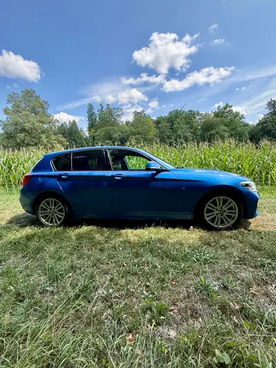 BMW 118i M Sport — Berline dynamique, 78 000 km, équipée Apple CarPlay — fianco
