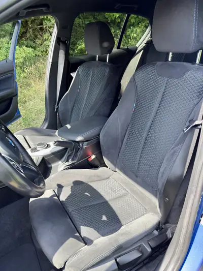 BMW 118i M Sport — Berline dynamique, 78 000 km, équipée Apple CarPlay — dettaglio