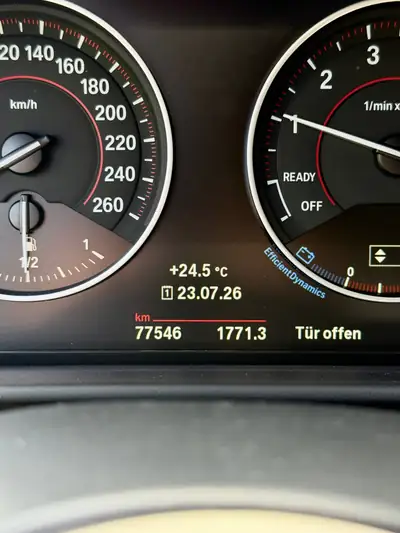 BMW 118i M Sport — Berline dynamique, 78 000 km, équipée Apple CarPlay — Miniatura 8