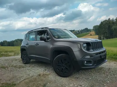 Jeep Renegade 2.0 CRD 120 Night Eagle — SUV compact diesel AWD, sans sinistre — Außenansicht
