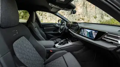 Audi A5 Sportback 2.0 TFSI S-Tronic — Break premium, 204 ch, hybride léger et économe — tableau de bord