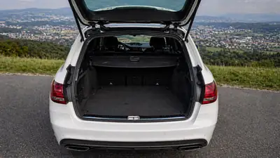 Mercedes-Benz C 450 AMG 4matic — Break sportif, 367 ch et traction intégrale — cruscotto