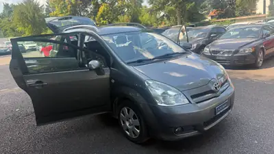 Toyota Corolla Verso 1.8 Linea Sol — Monospace 7 places fiable, automatique, sans sinistre — Miniature 10