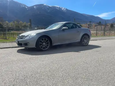 Mercedes-Benz SLK 200 Kompressor — Cabriolet sport compact, 81 500 km, propriétaire unique — fianco