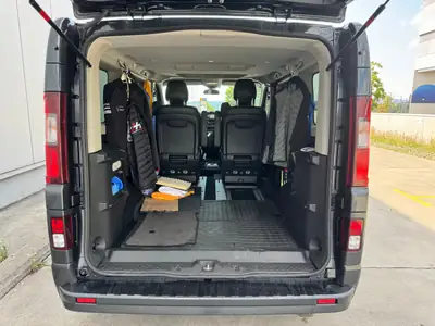 Renault Trafic 2.0 dCi 170 Signature — Monospace spacieux, première main, sans sinistre — Miniature 9