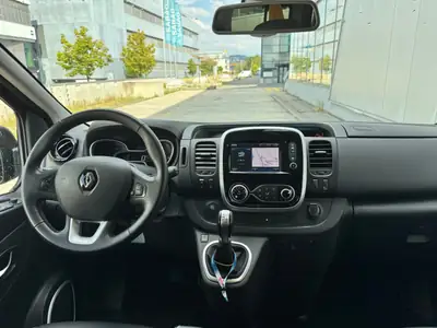 Renault Trafic 2.0 dCi 170 Signature — Monospace spacieux, première main, sans sinistre — Miniature 8