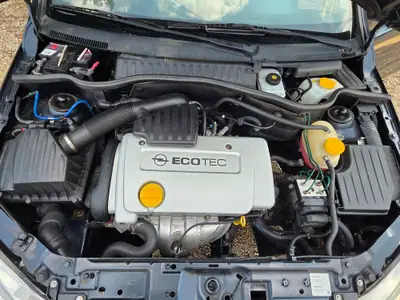 Opel Corsa 1.4i 16V Comfort — Citadine fiable des années 2000, faible kilométrage — Detail