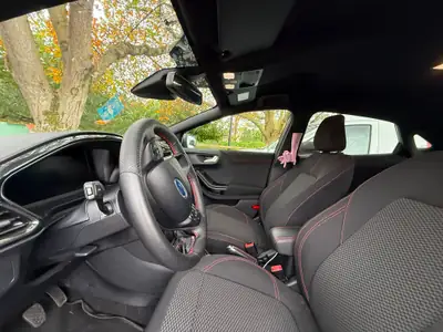 Ford Puma 1.0 EcoBoost Hybrid 125 ST-Line — SUV compact écologique et dynamique — côté