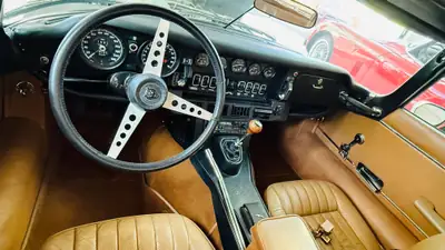 Jaguar E-Type Series 3 V12 Roadster — Chef-d'œuvre britannique, seulement 9'754 km — Miniature 7