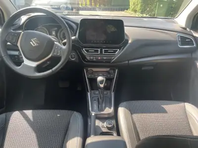 Suzuki S-Cross 1.5 Hybrid 4x4 — SUV polyvalent, technologie HEV économe et fiable — Innenraum