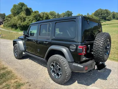 Jeep Wrangler 2.0 Turbo Rubicon Unlimited 4xe — SUV hybride rechargeable, 29'200 km — interior
