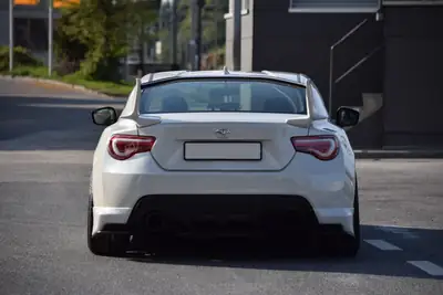 Toyota GT86 2.0 D-4S Sport — Coupé sportif légendaire, 80'000 km, blanc métallisé — interni
