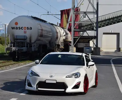 Toyota GT86 2.0 D-4S Sport — Coupé sportif légendaire, 80'000 km, blanc métallisé — Miniatura 9
