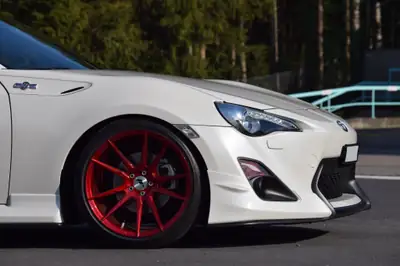 Toyota GT86 2.0 D-4S Sport — Coupé sportif légendaire, 80'000 km, blanc métallisé — Miniatura 11